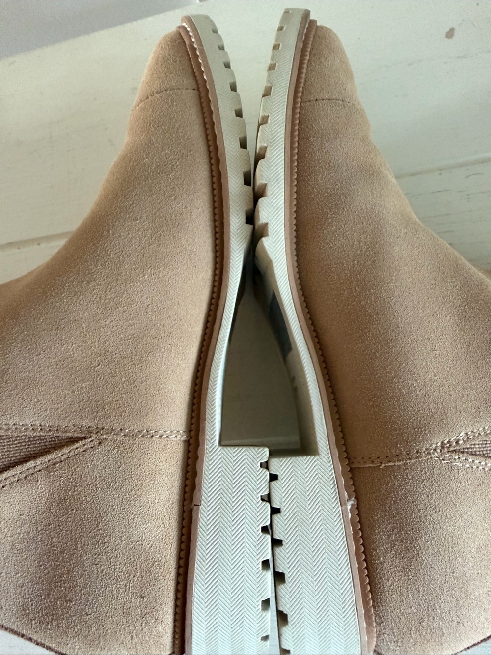 TOMS Cleo Desert Tan Suede Chelsea Boots Sz 7.5 Water Resistant NWOB - Picture 7 of 16